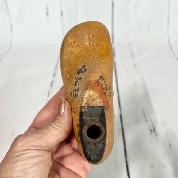 Antique Child Maple Wooden Cobbler Shoe Form 4 1/2 B - Picture 5 of 7